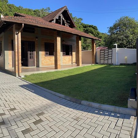 Casa Tijolinho A Vista - 150 Mt Praia Villa Governador Celso Ramos Eksteriør billede