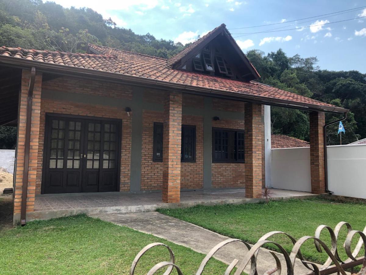 Casa Tijolinho A Vista - 150 Mt Praia Villa Governador Celso Ramos Eksteriør billede